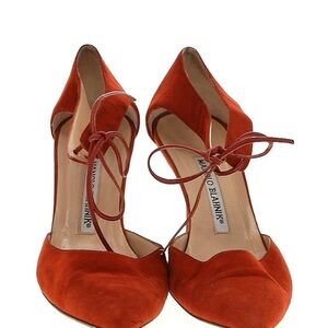 Manolo Blahnik size 7 (37 EU)